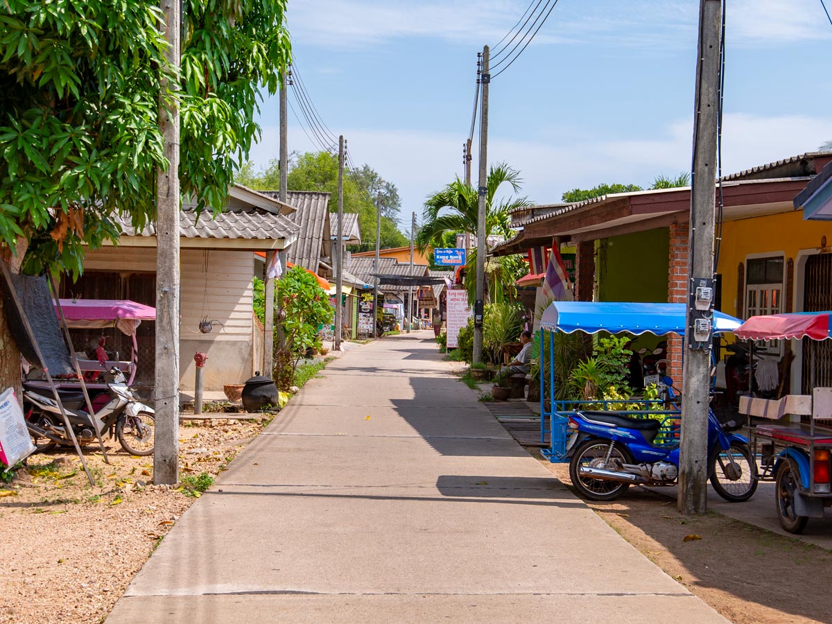 Ban Koh Jum (the town)